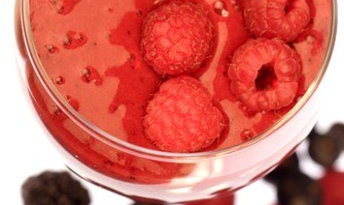 Фриз из трех ягод