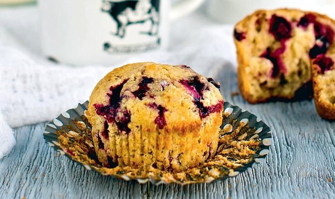 Маффины с черной смородиной