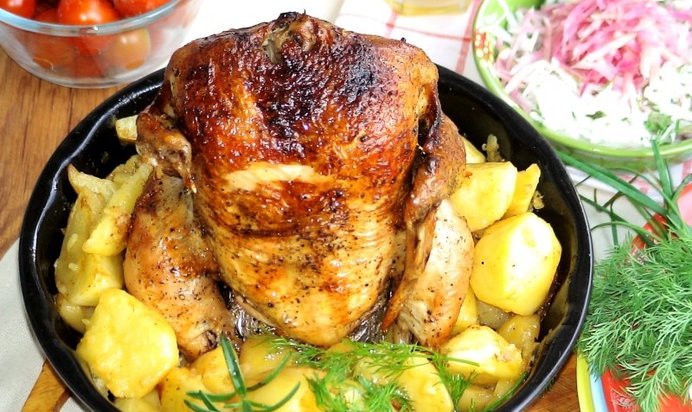 Курица, запеченная в форме для кекса