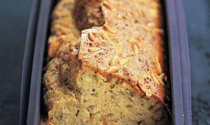 Кекс с кедровыми орешками