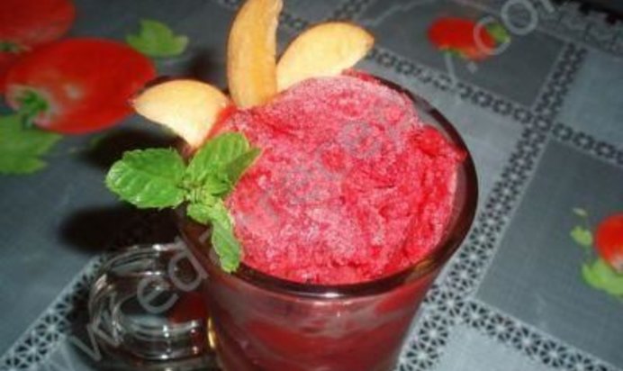 напиток из клубники