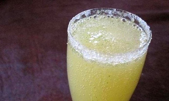 Коктейль Лимончелло с шампанским