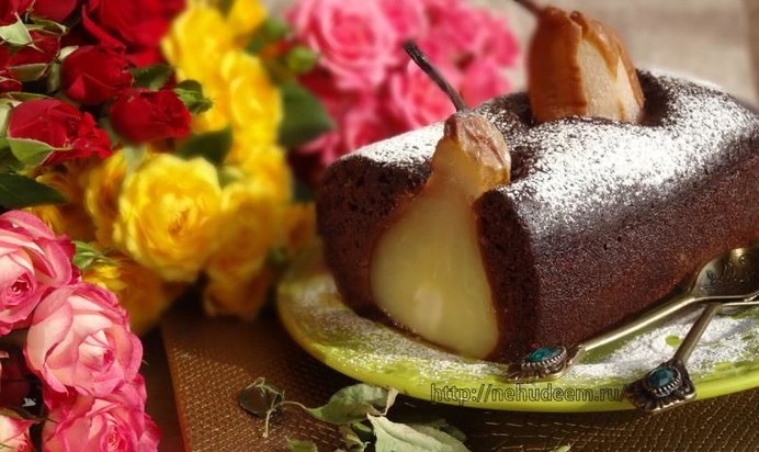 Постный шоколадный кекс с грушами