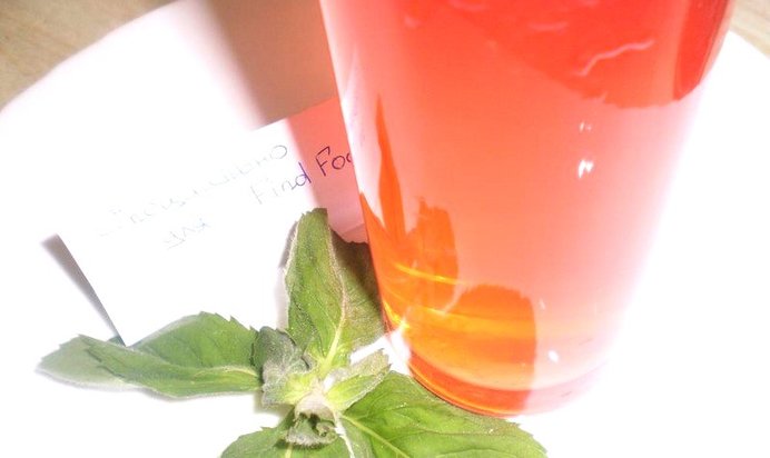 Компот сливово-грушевый с мятой