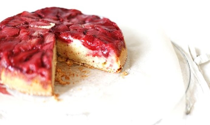 Кекс с земляникой