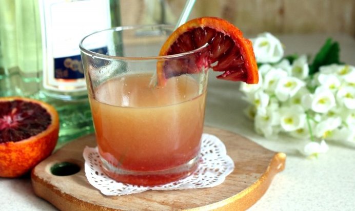 Коктейль с мартини «Рассвет