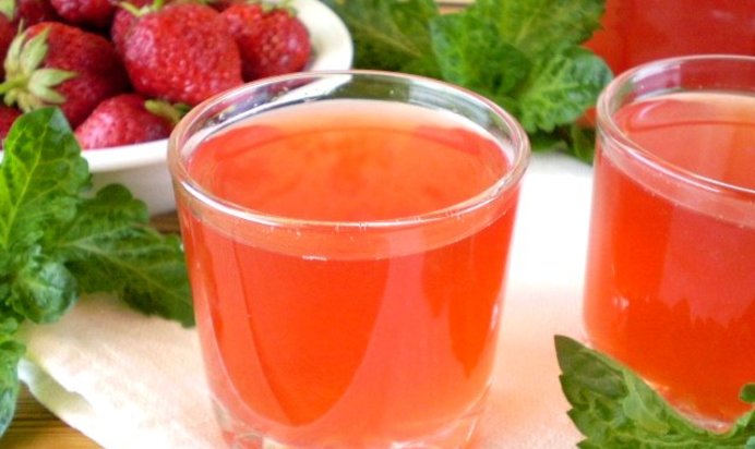 Клубничный морс