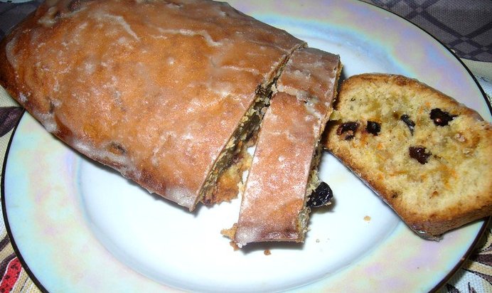 Кекс с морковью и изюмом