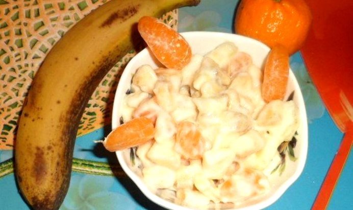 Фруктовый салатик с кефиром