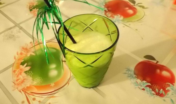 Молочный медовый коктейль