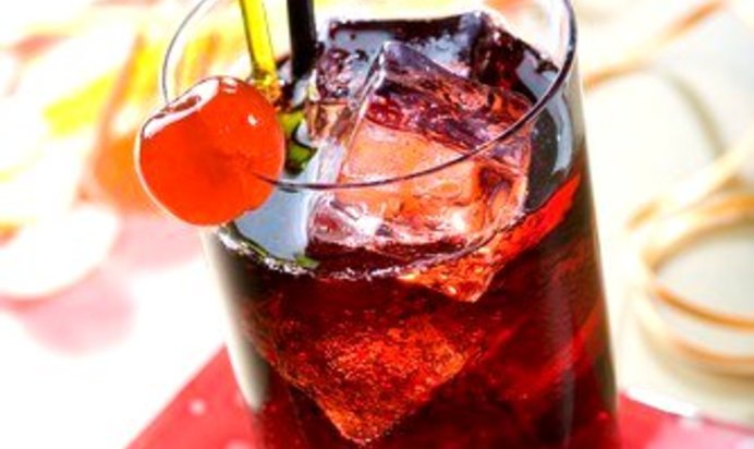 Вишнево-лимонный кулер