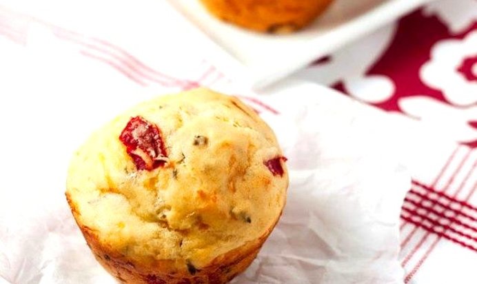 Маффины с болгарским перцем и сыром Чеддер