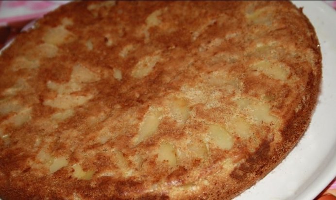 Шарлотка (пирог с яблоками)
