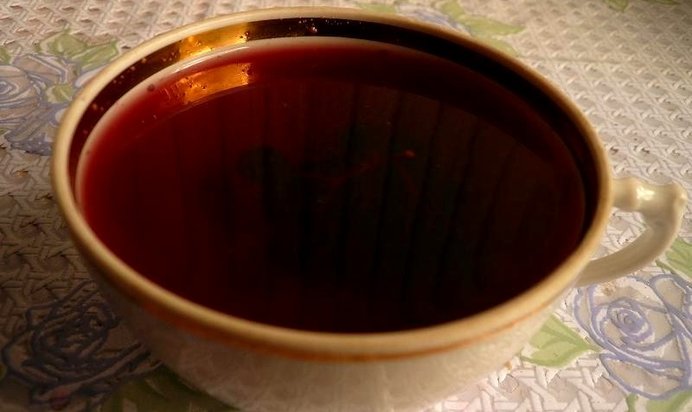 Компот из черноплодной рябины с яблоком и мятой