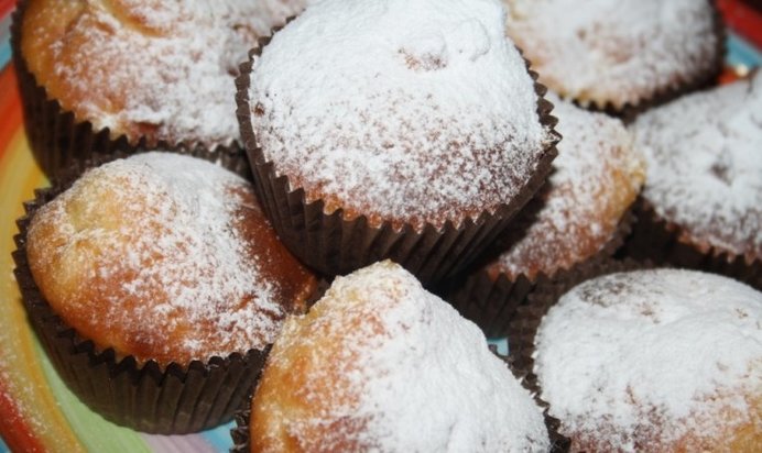 Яблочно-кокосовые кексы со сгущенкой и шоколадом