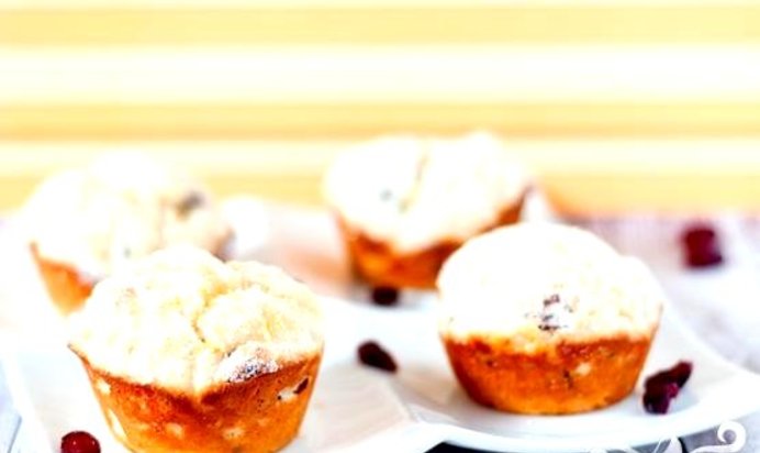 Апельсиновые маффины с клюквой