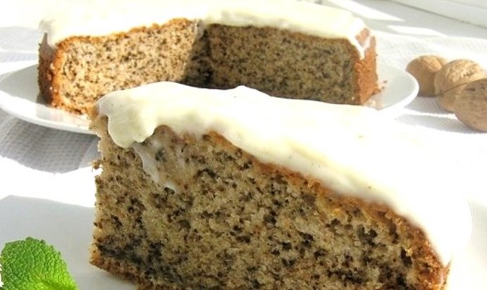 Бисквит с орехами