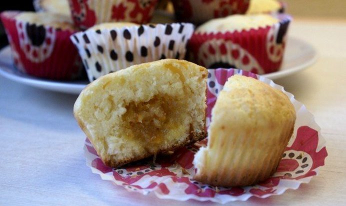 Кексы с джемом внутри