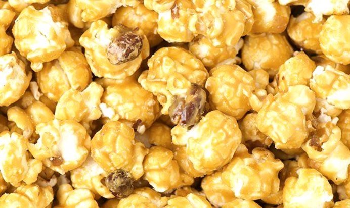 Козинаки из попкорна с кленовым сиропом и орехами пекан