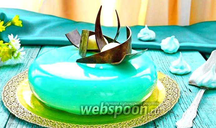 Муссовый торт с зеркальной глазурью