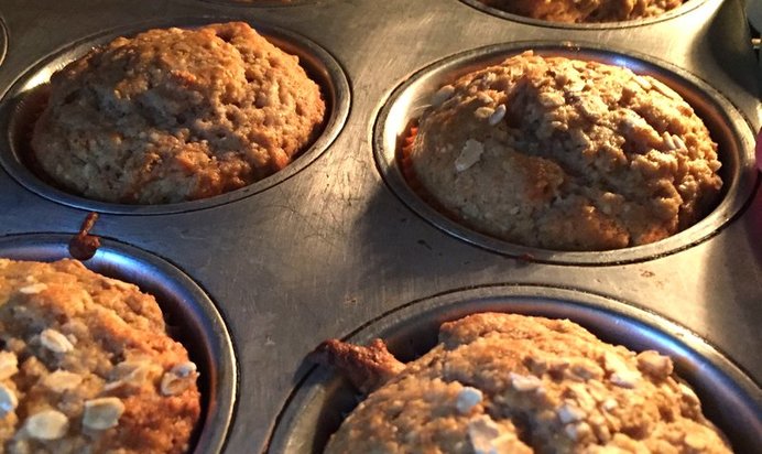 Банановые маффины из полбы