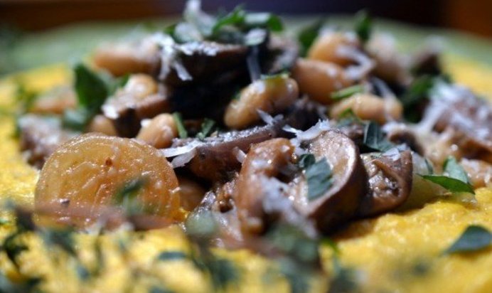 Рагу из тыквы с вешенками и лечо