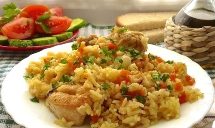 Плов с курицей и овощами