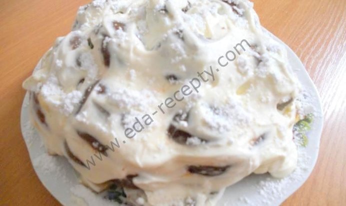 Пряничный торт с бананами без выпечки