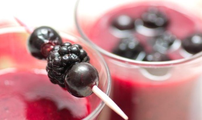 Кисель из сушеной черники или из сухих ягод шиповника