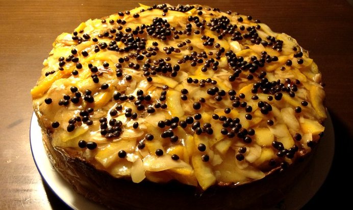 Яблочный торт с сыром маскарпоне