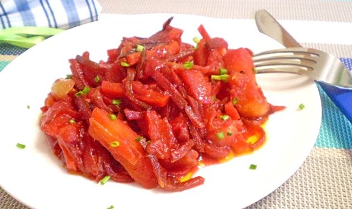 Овощное рагу со свеклой