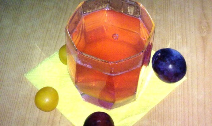 Компот яблочно-сливовый с алычой