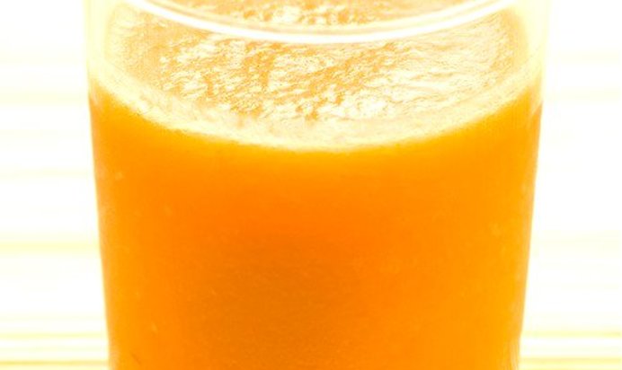Морковный сок со сливками