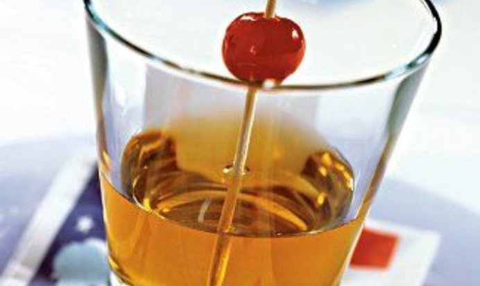 Коктейль Perfect Manhattan