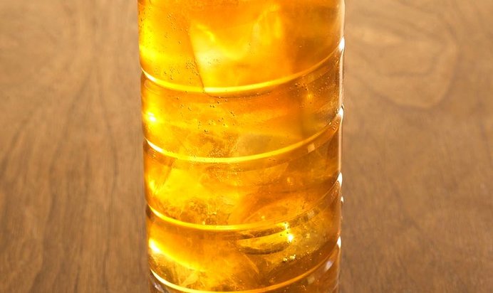 Коктейль «Дарк-н-сторми» (Dark’n’Stormy)