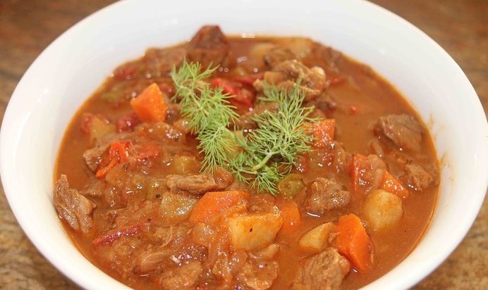 Гуляш в мультиварке