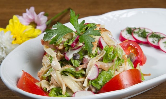 Блинный салат