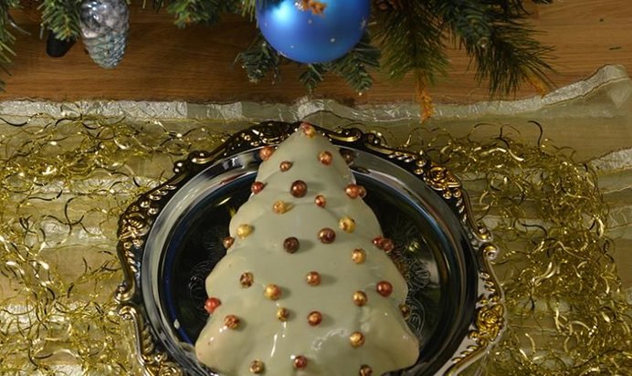 Торт «Русская ёлочка» (малина-черемуха)