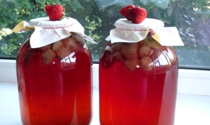 Клубничный компот на зиму