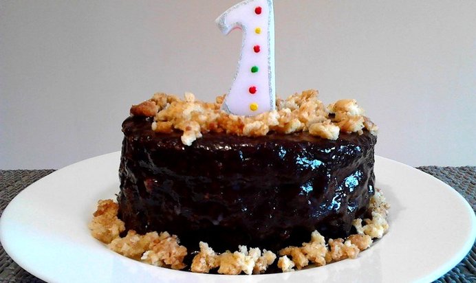 Бисквитный торт на сковороде