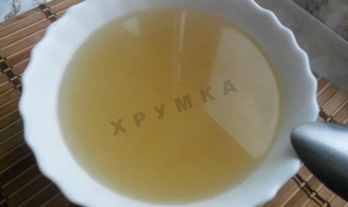 Прозрачный рыбный бульон