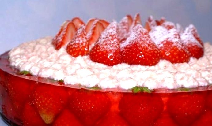 Клубнично-малиновый торт