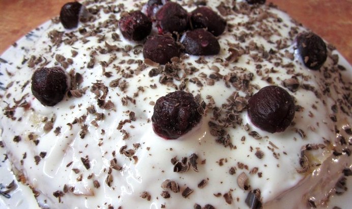 Блинный торт с вишней