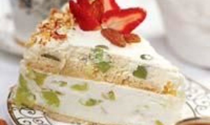 Торт с вареньем из крыжовника