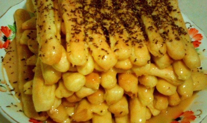 Торт из заварных палочек с вареной сгущенкой