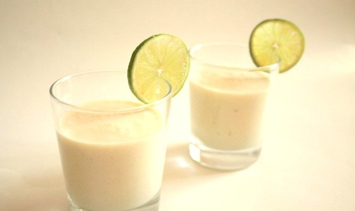 Бананово-имбирный коктейль