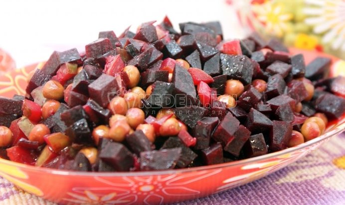 Салат со свёклой