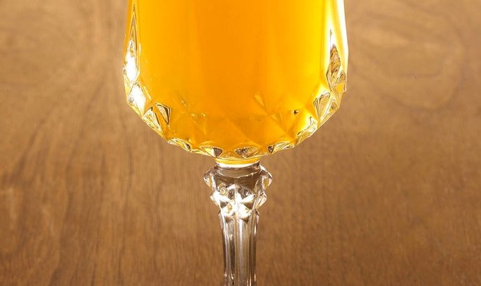 Коктейль «Бак-физ» (Buck’s Fizz)