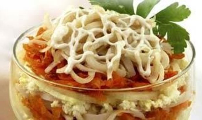 Салат-коктейль из кальмаров Золотистый