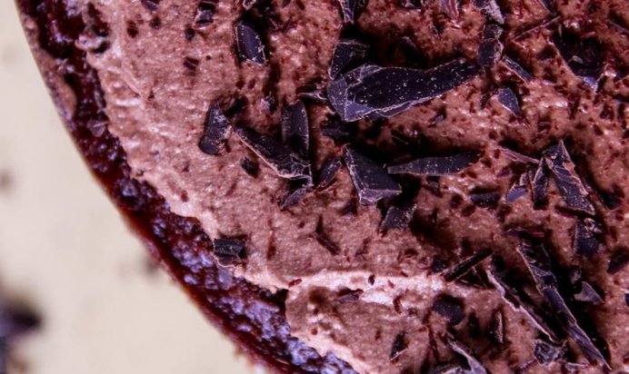 Шоколадно-кокосовый торт